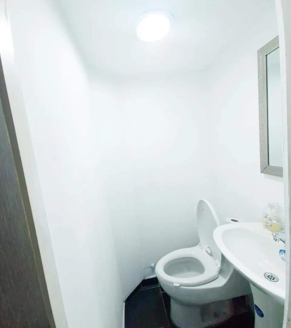 3 Bdrm Penthouse With Rooftop Pool And Jacuzzi At Poblado Medellin