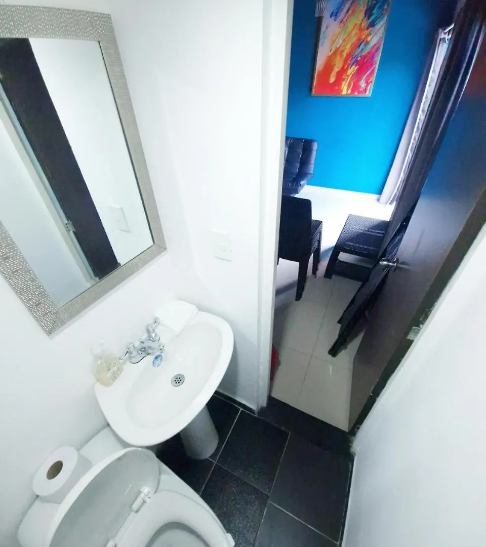 3 Bdrm Penthouse With Rooftop Pool And Jacuzzi At Poblado Medellin